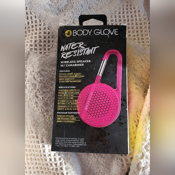 Body Glove Water Resistant Speaker - Picture 2 of 5